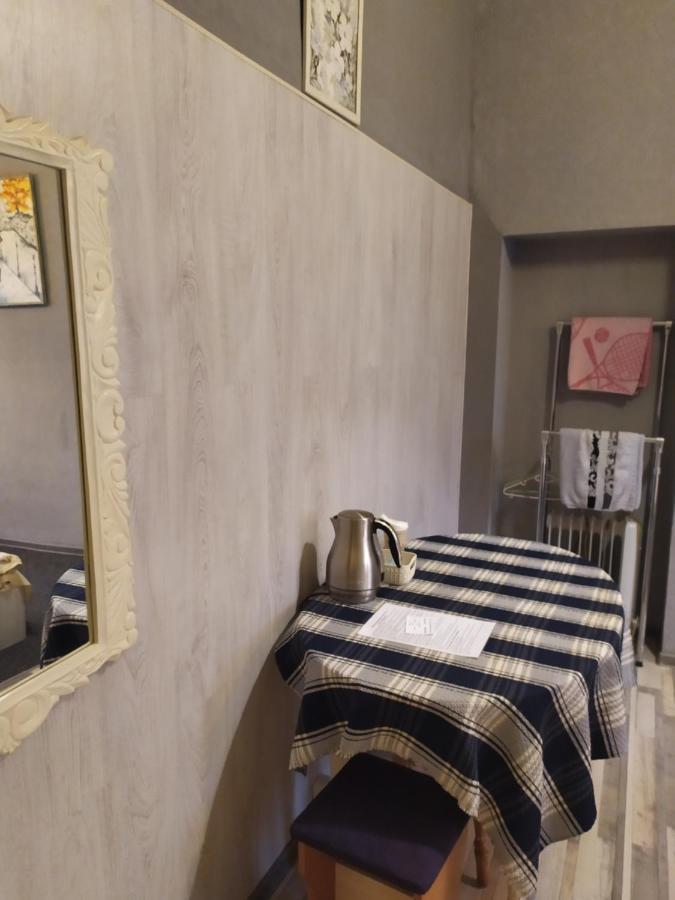 Mini Hotel Na Gasheka Kiev Bagian luar foto