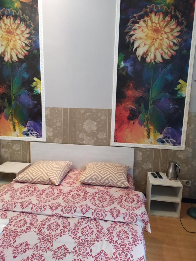 Mini Hotel Na Gasheka Kiev Bagian luar foto
